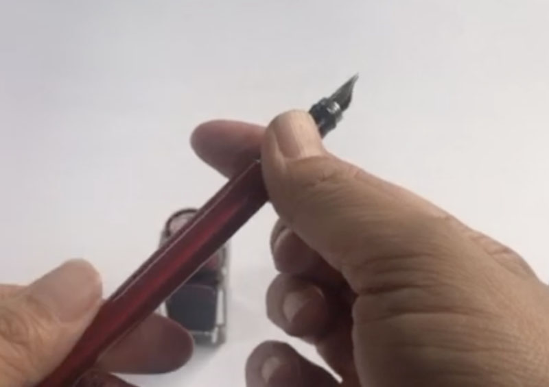 ジョッター ブラックCT ブルーCT レッドCT 万年筆 インクの入れ方。コンバーター