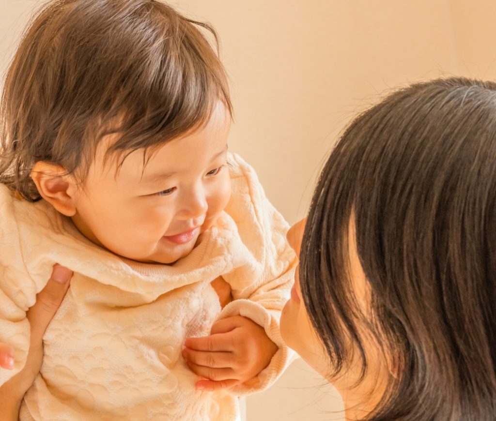 大切な赤ちゃんに安心安全なシリコン食器を