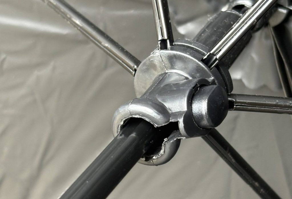 名入れグラデーション日傘（晴雨兼用）はネイルガード付きで、安心PARCELA